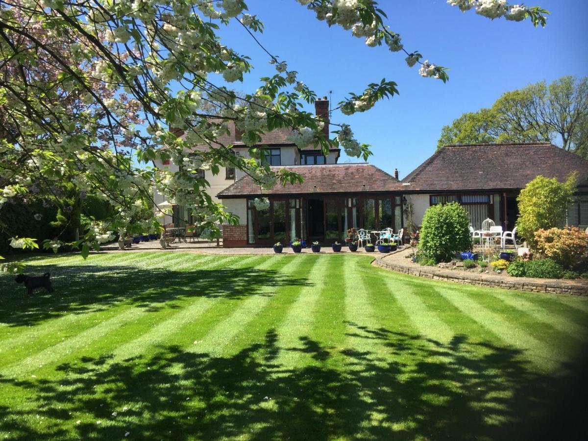 Orchard Side Bed And Breakfast Hanley Swan Exterior photo