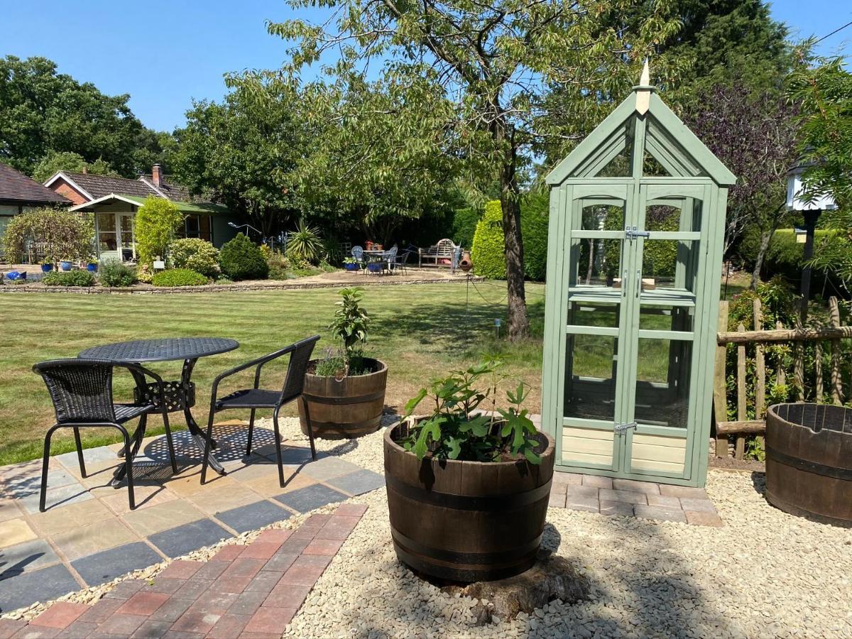 Orchard Side Bed And Breakfast Hanley Swan Exterior photo
