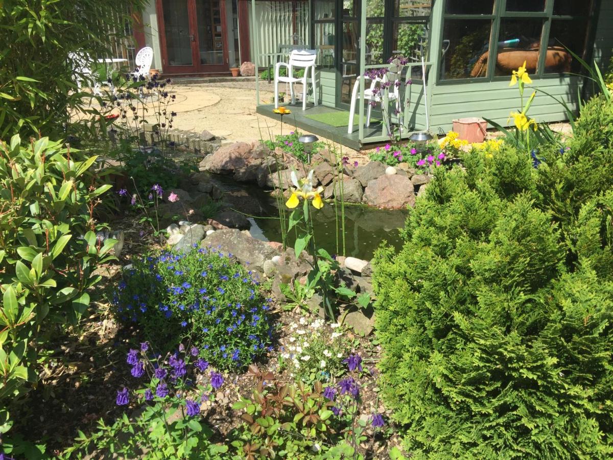 Orchard Side Bed And Breakfast Hanley Swan Exterior photo